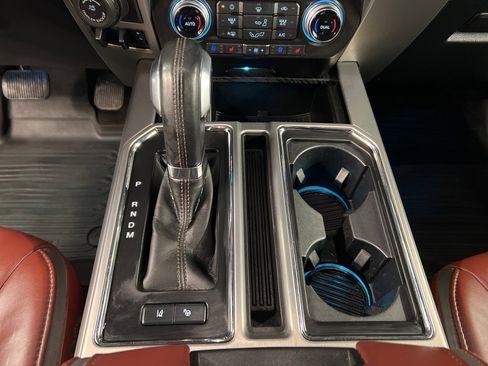 Used 2020 Ford F150 Platinum w/ Equipment Group 701A Luxury image 17