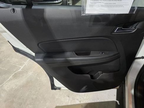 Used 2015 Chevrolet Equinox LT image 26
