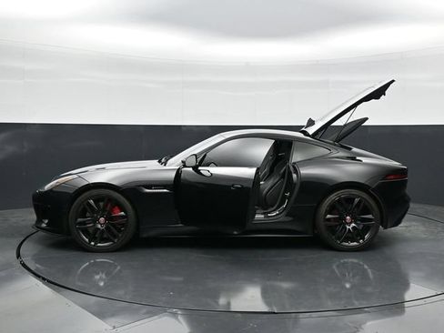 Used 2020 Jaguar F-TYPE R-Dynamic AWD/4WD image 44