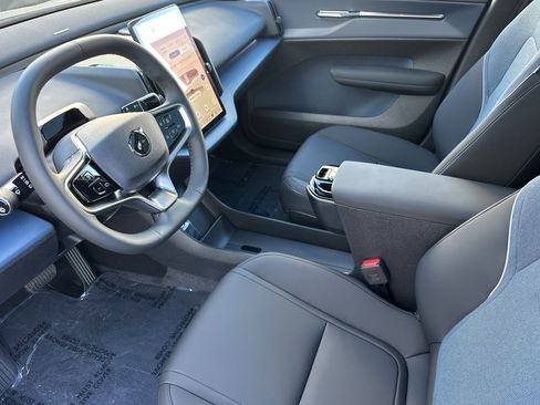 New 2026 Volvo EX30 Ultra w/ Climate Package image 8