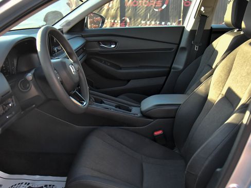Used 2024 Honda Accord EX image 17
