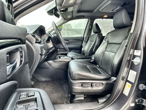 Used 2021 Honda Pilot Elite image 11