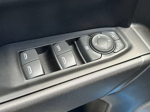 Certified 2023 Chevrolet Silverado 1500 Custom AWD/4WD image 25
