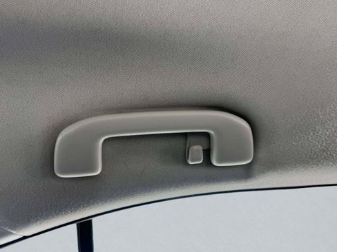 Used 2021 Toyota Corolla LE FWD image 46