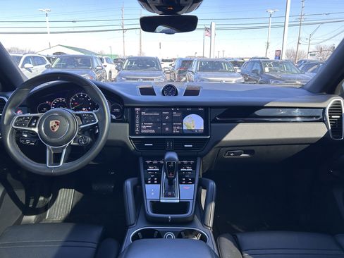 Used 2020 Porsche Cayenne E-Hybrid image 10