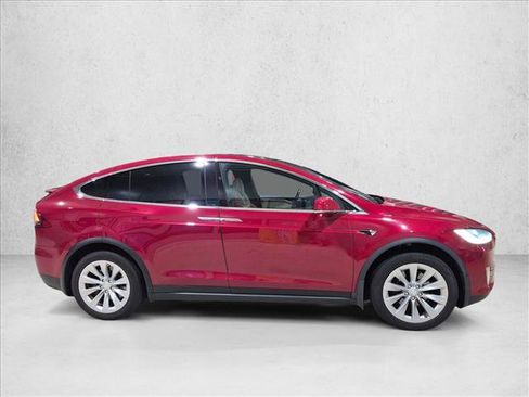 Used 2020 Tesla Model X Long Range AWD/4WD image 4