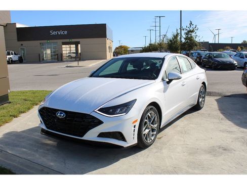 Used 2023 Hyundai Sonata SEL image 7