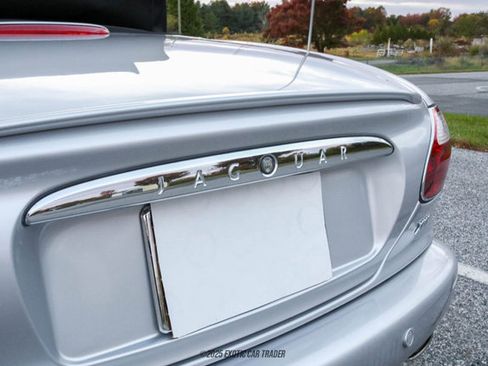 Used 2001 Jaguar XK8 Convertible image 59