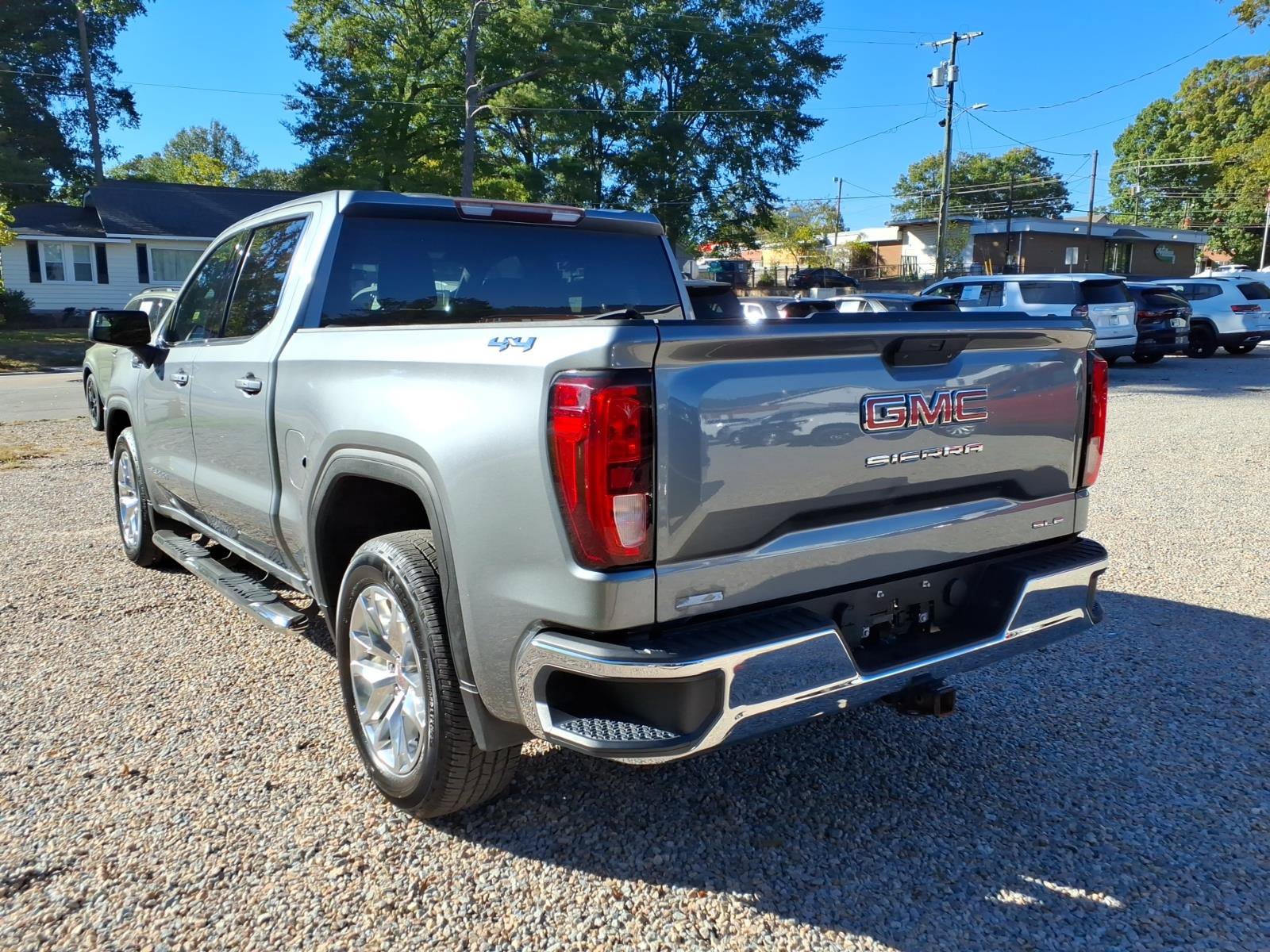 Used 2020 GMC Sierra 1500 SLE w/ SLE Value Package AWD/4WD image 5