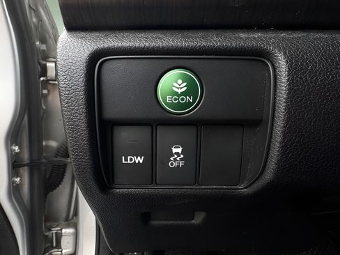 Used 2015 Honda Accord Touring image 23