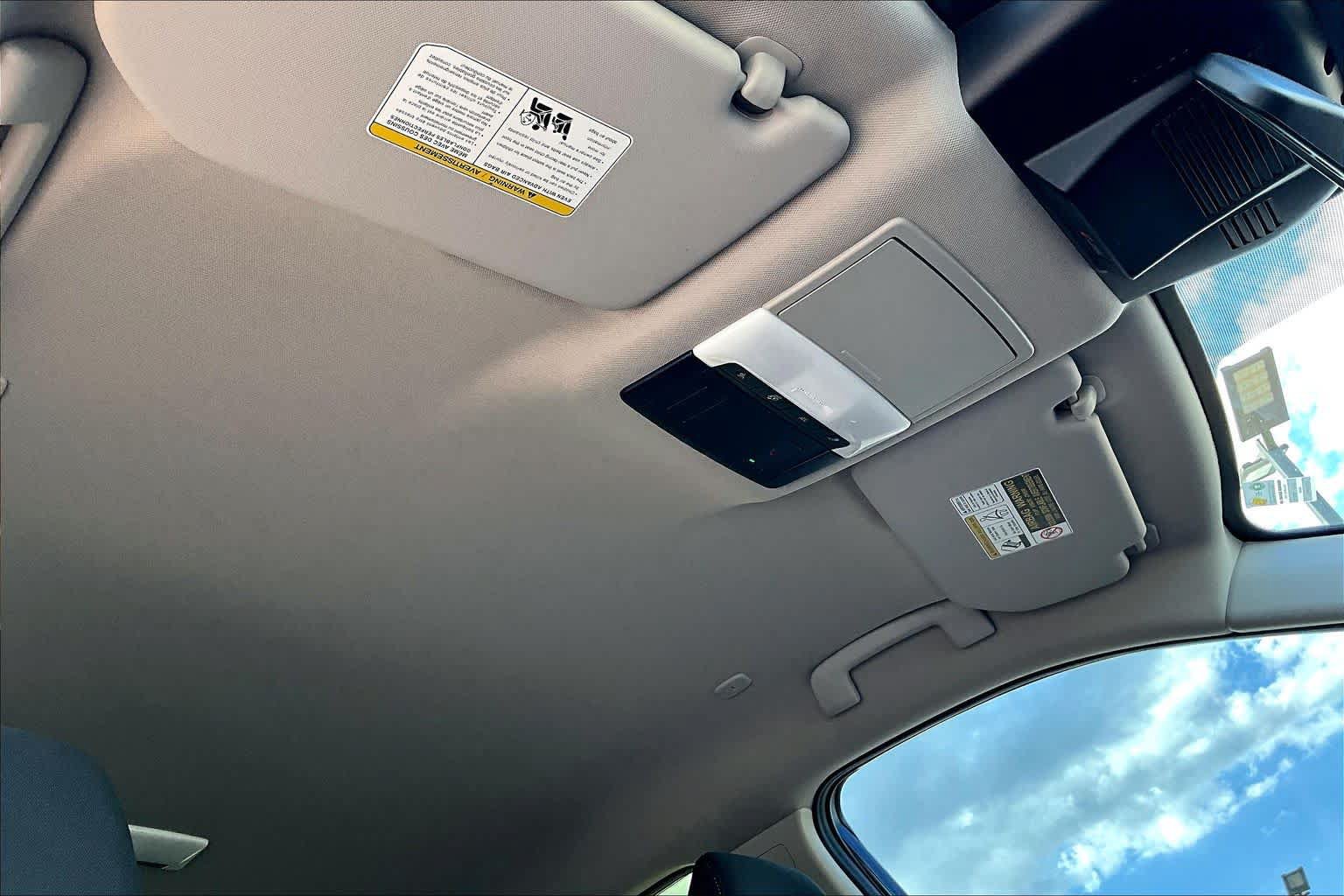 Certified 2023 Nissan Rogue SV FWD image 11