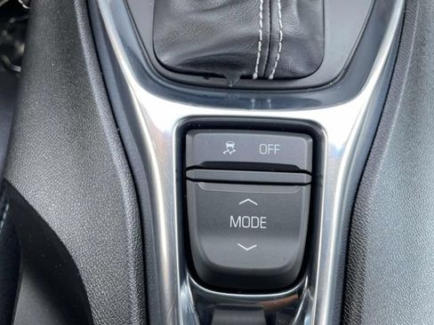 Used 2018 Chevrolet Camaro LT RWD image 24