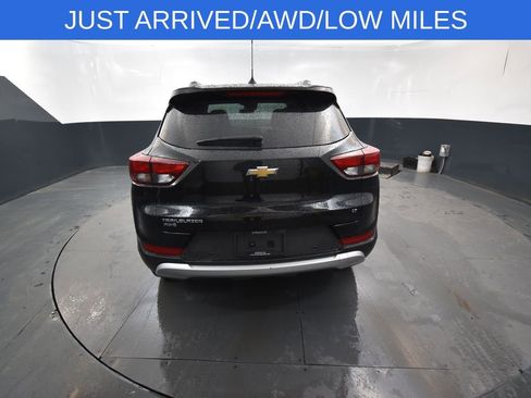 Used 2025 Chevrolet TrailBlazer LT w/ Driver Confidence Package image 8