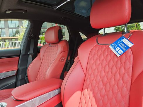 Used 2025 Genesis GV70 3.5T Sport w/ Sport Advanced Package image 24