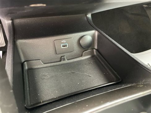 Used 2018 Ford Fusion S image 26