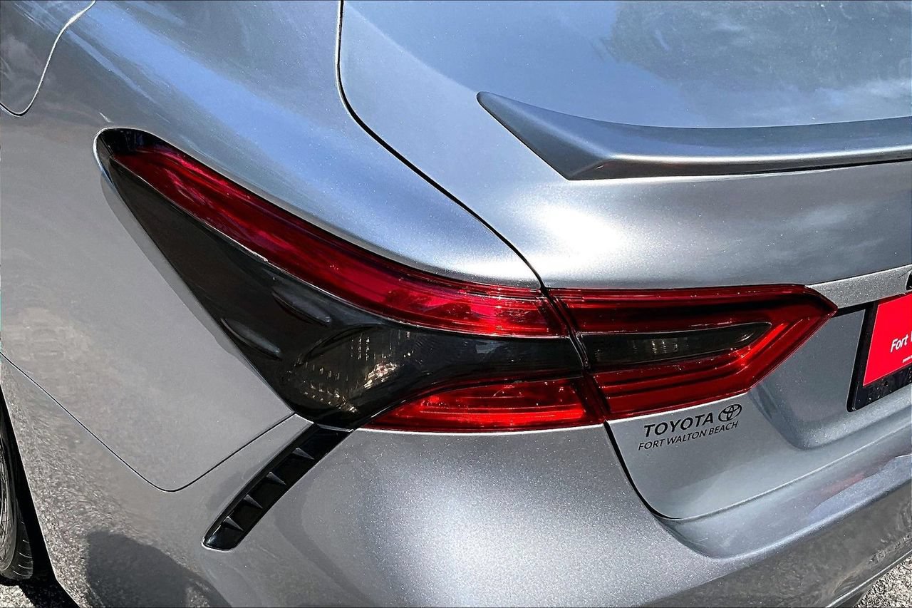 Used 2019 Toyota Camry SE FWD image 20