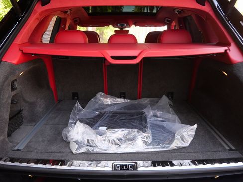 New 2025 Bentley Bentayga image 21