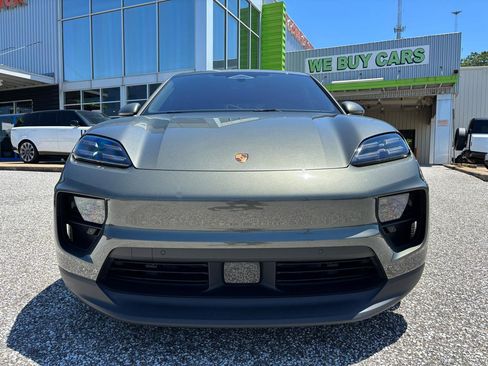 Used 2025 Porsche Macan 4 Electric AWD/4WD image 11