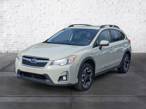 Used 2017 Subaru Crosstrek 2.0i Premium w/ Popular Package #2 image 4
