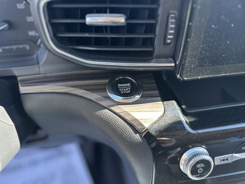 Used 2021 Ford Explorer Limited w/ Equipment Group 301A image 30