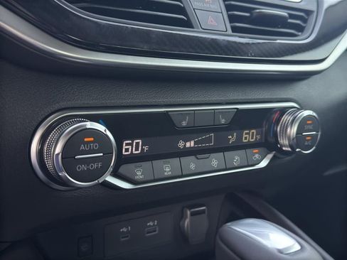 New 2025 Nissan Altima 2.5 SR w/ SR Premium Package image 25