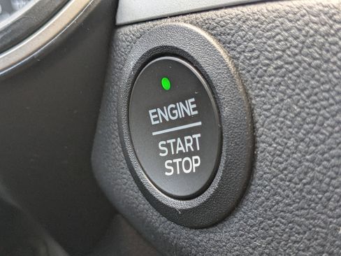 Used 2022 Ford Escape SE w/ Cold Weather Package image 27