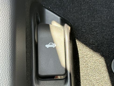 New 2026 Toyota Corolla SE FWD image 23