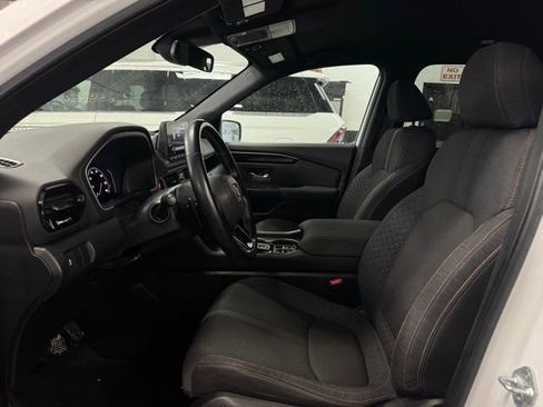 Used 2023 Honda Pilot Sport image 14