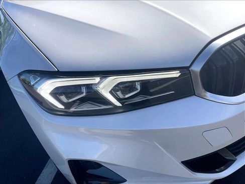Used 2025 BMW 330i Sedan w/ M Sport Package RWD image 30