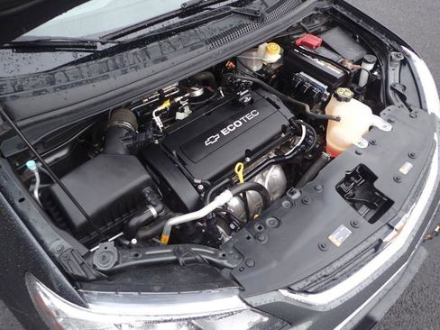 Used 2018 Chevrolet Sonic LS FWD image 20
