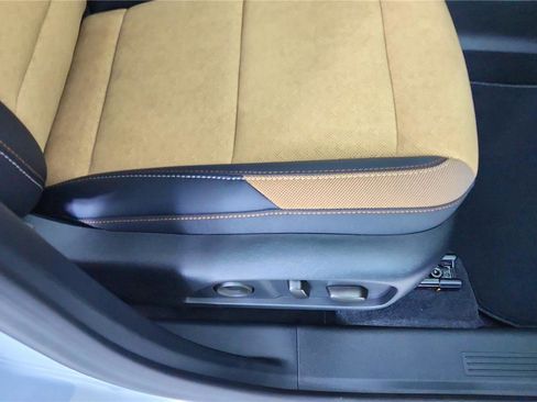 New 2026 Chevrolet Equinox ACTIV w/ Convenience Package III image 39