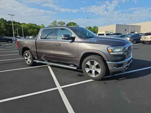 Used 2020 RAM 1500 Laramie AWD/4WD image 2