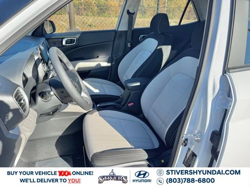 New 2026 Hyundai Venue SEL image 17