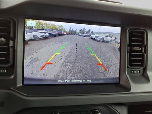 Used 2024 Ford Bronco Big Bend image 19