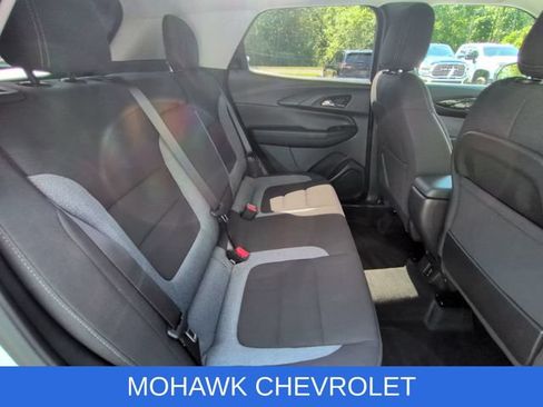 Used 2025 Chevrolet TrailBlazer LT w/ Convenience Package AWD/4WD image 27