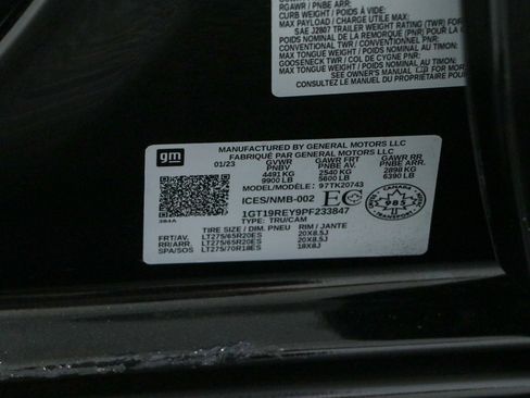 Used 2023 GMC Sierra 2500 Denali w/ Denali Ultimate Package AWD/4WD image 36