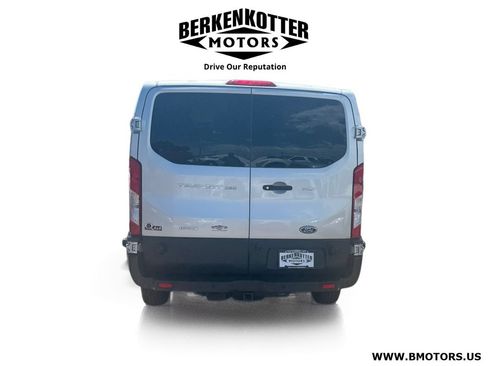 Used 2018 Ford Transit 350 XLT RWD image 4