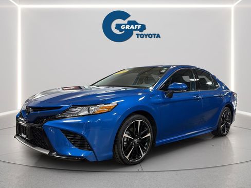 Used 2019 Toyota Camry XSE FWD image 2