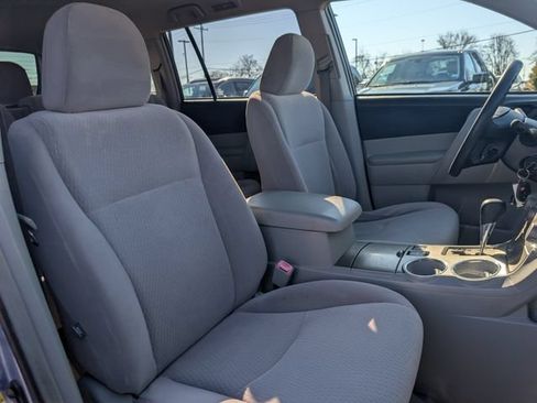Used 2010 Toyota Highlander 4WD image 22