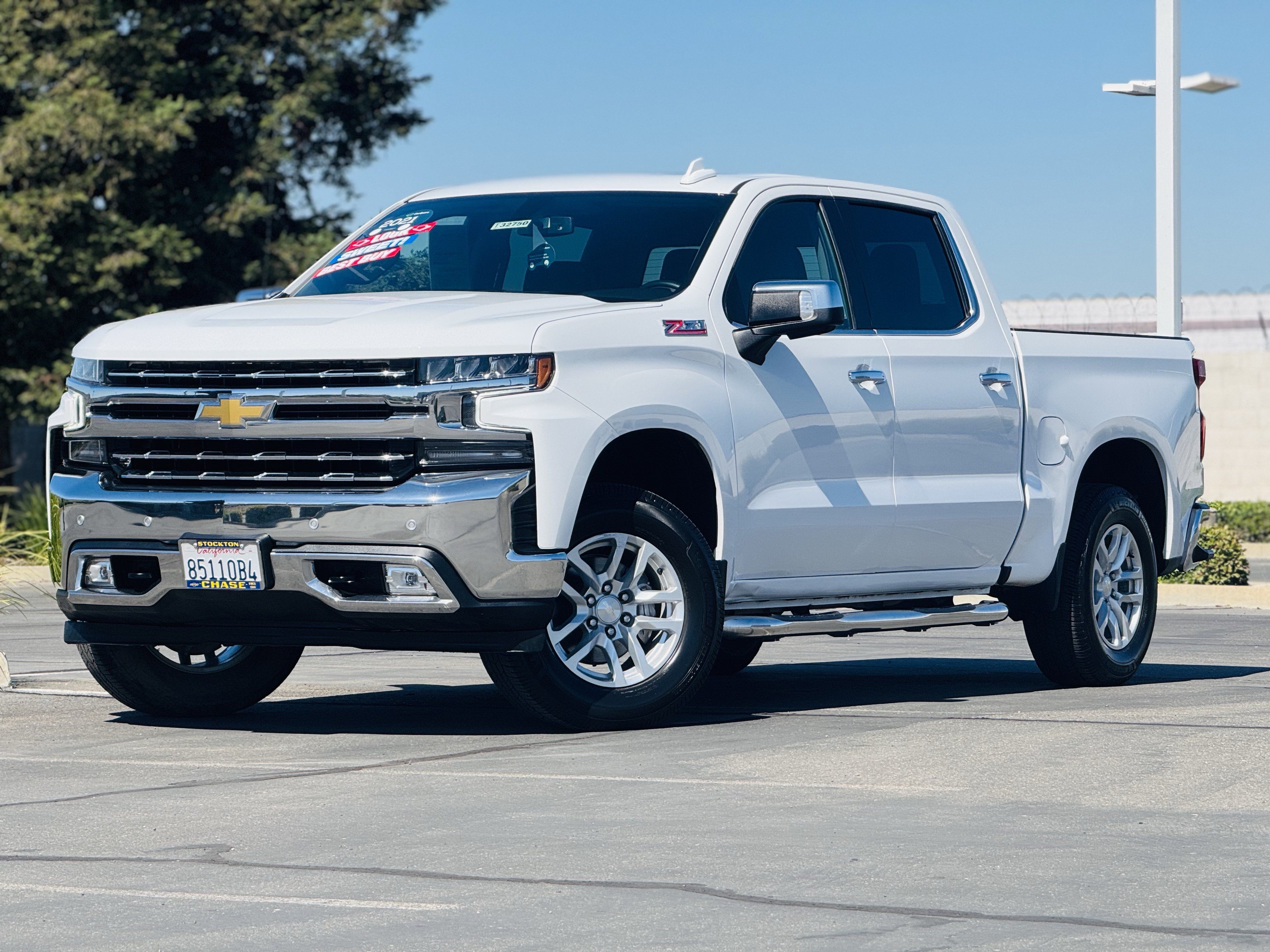 Used 2022 Chevrolet Silverado 1500 LTZ w/ LTZ Convenience Package II AWD/4WD image 2