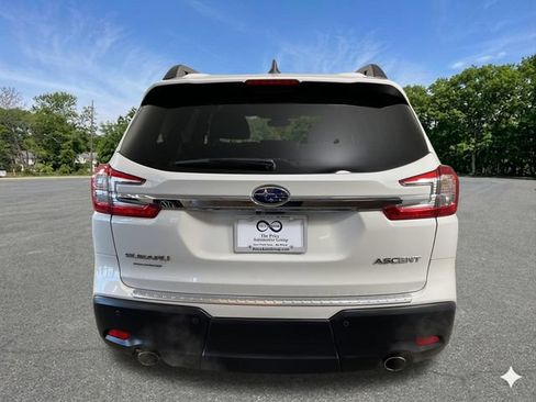 Used 2024 Subaru Ascent Premium w/ Convenience Package AWD/4WD image 6
