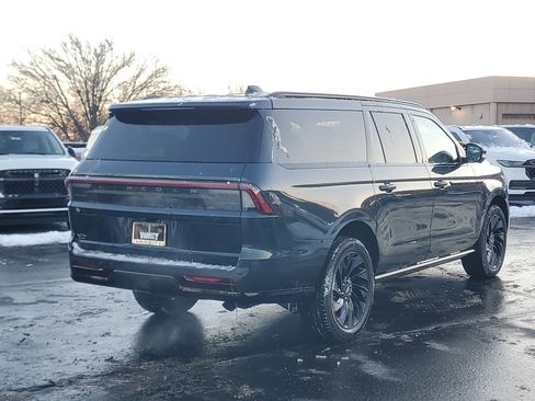 New 2025 Lincoln Navigator L Reserve w/ Jet Appearance Package image 4