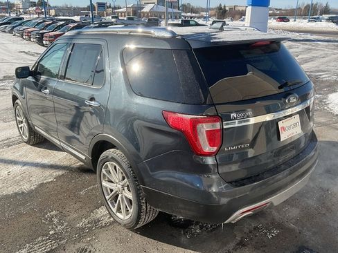 Used 2017 Ford Explorer Limited image 7