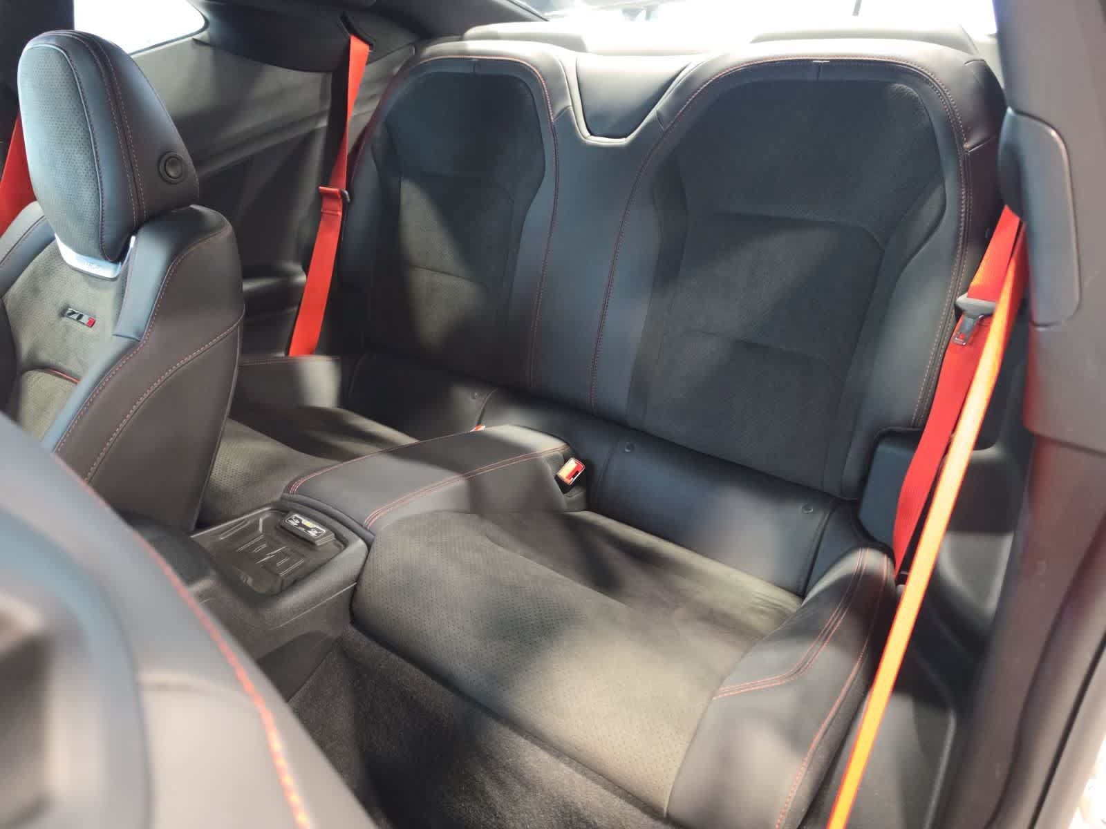 Used 2020 Chevrolet Camaro ZL1 RWD image 31