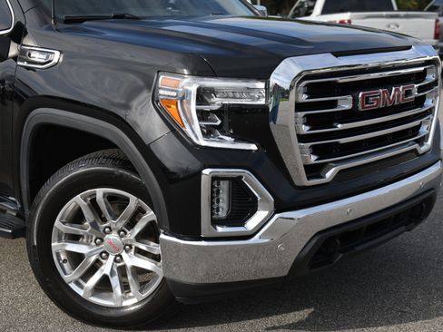 Used 2021 GMC Sierra 1500 SLT w/ SLT Premium Plus Package AWD/4WD image 3