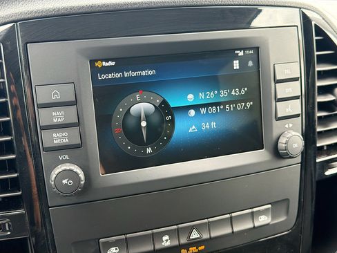 Used 2023 Mercedes-Benz Metris Passenger image 29