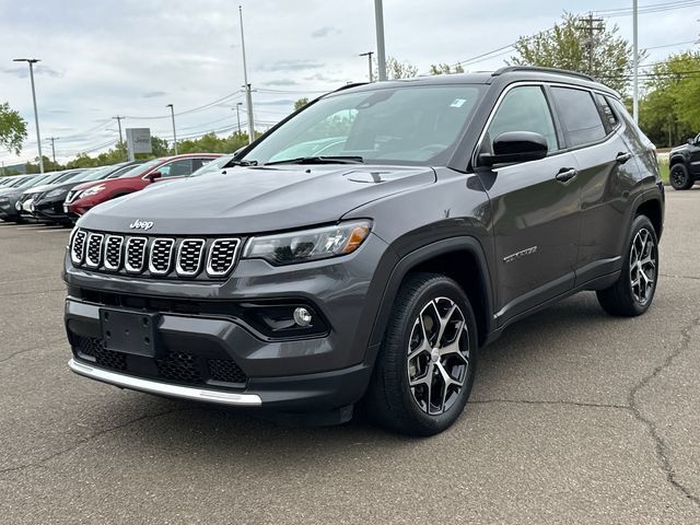 Used 2024 Jeep Compass Limited AWD/4WD image 5