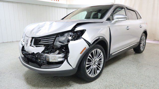 Used 2016 Lincoln MKX Reserve AWD/4WD image 2