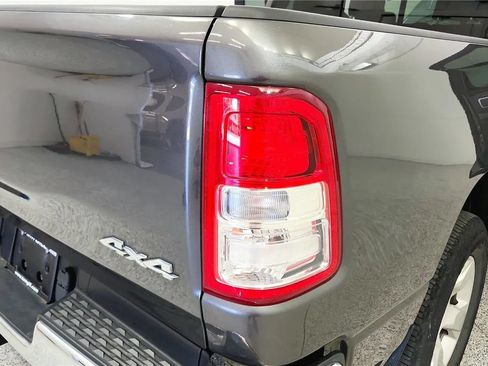 Used 2022 RAM 1500 Big Horn AWD/4WD image 16