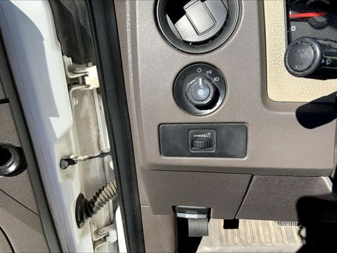 Used 2010 Ford F150 STX image 25